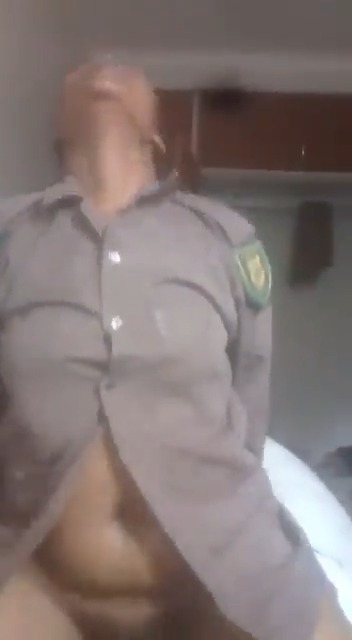 askari jela ako horny mbaya, 😅💦🍆🤤